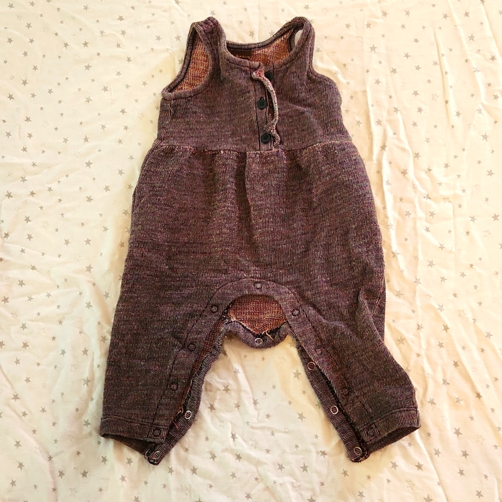 Sleeveless ronper